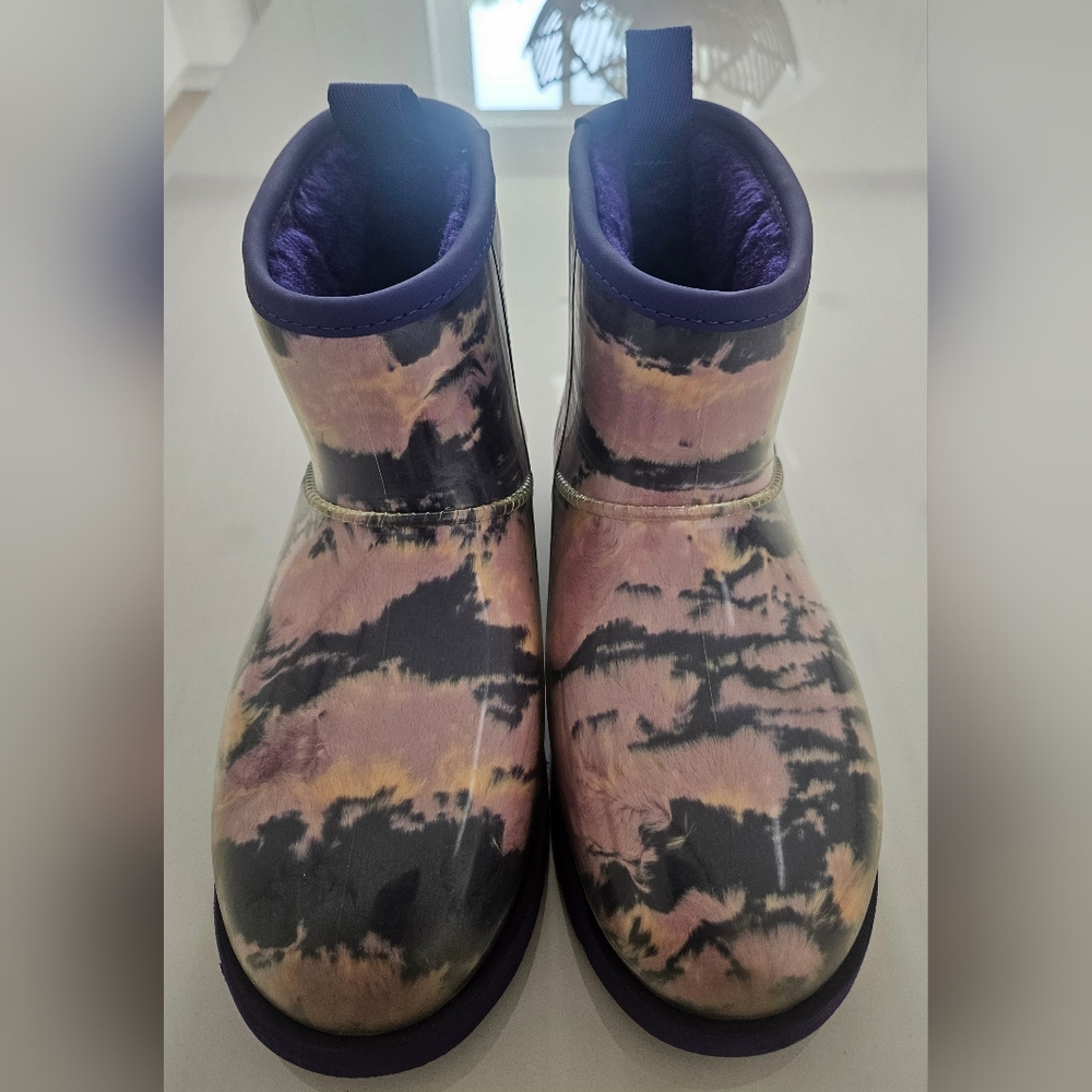 UGG Kids Tie-Dye Boots - Purple and Black - Picture 3 of 8